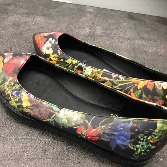 Women's Elliot Lucca Floral Flats Shoes Size 5.5 - Picture 4 of 8